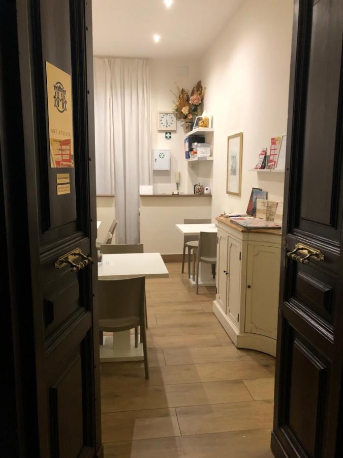 Couette-café Art Atelier